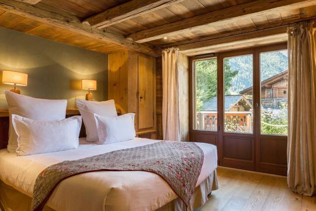 Location Paccard by Hermitage · Chambre · Maison &amp; Appartements au centre de Chamonix