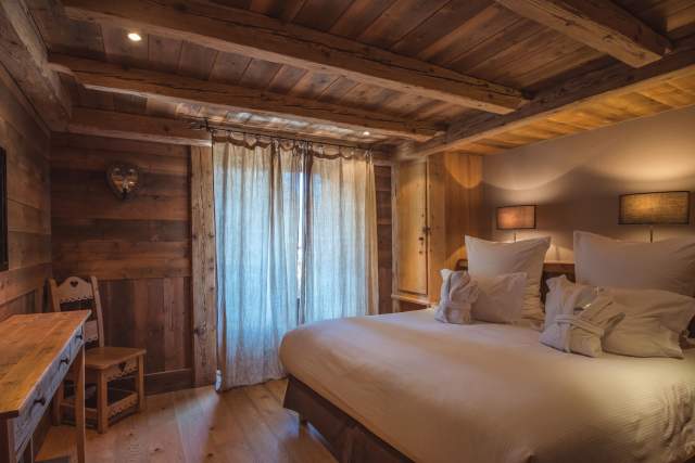 Location Paccard by Hermitage · Chambre · Maison &amp; Appartements au centre de Chamonix